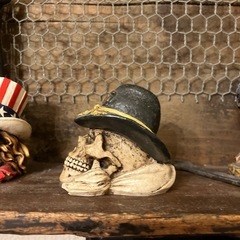 スカル置物の画像