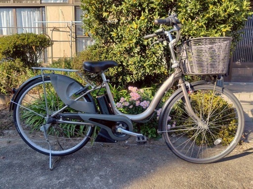 ヤマハ　
YAMAHA 電動アシスト　26インチ  充電器付