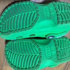 クロックス ベビー 怪獣の足の画像