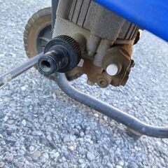 アネスト岩田 PW2052 エンジン式高圧洗浄機【野田愛宕店】【店頭取引限定】【中古】管理番号：ITEFOK8ZKP7Wの画像