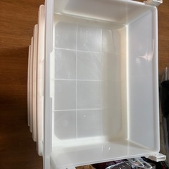 洋服など収納ケースの画像