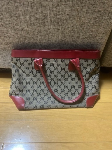 ルイヴィトン、GUCCI