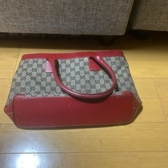 ルイヴィトン、GUCCIの画像