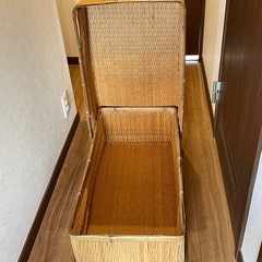 やなぎ行李の画像