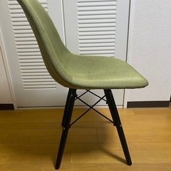 【無料】シェルチェア 引き取り限定の画像