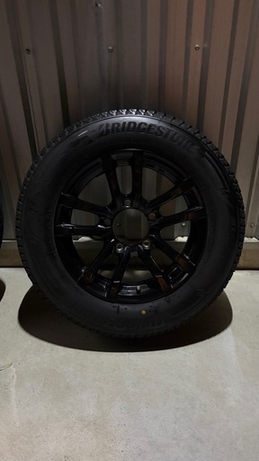 175/80R16インチジムニースタッドレスブリジストンホイール付き  2024 年製