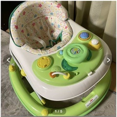 ベビー歩行器 の画像