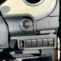 安心の総額表示！車検10年1月25日スズキアルトラパンそのまま乗って帰れます！ツートーン★ルーフキャリア！プッシュスタートの画像
