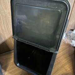 IKEA 収納2個の画像