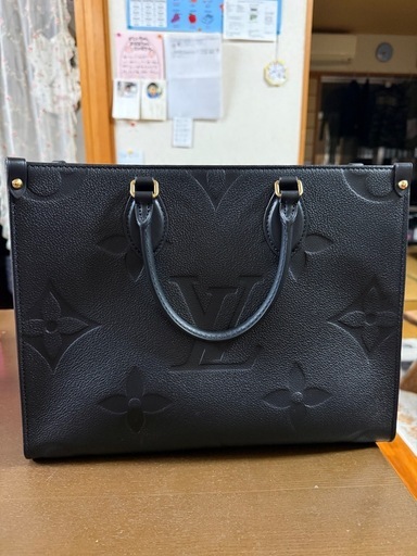  LOUIS VUITTON　