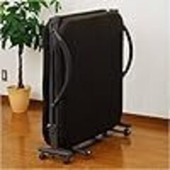 折りたたみベッド の画像