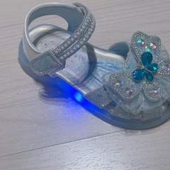 子供光るシューズ/サンダル16cmの画像