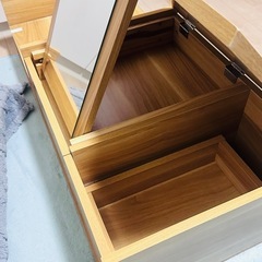 LOWYA 化粧台　差し上げますの画像