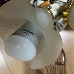 中古品　シーリングファンライト 木目調 4枚羽 天井照明 シーリングライトの画像