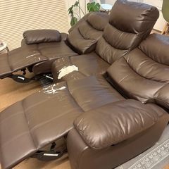 リクライニングソファの画像