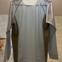 mont-bell　モンベル　長袖　水色　フリーの画像