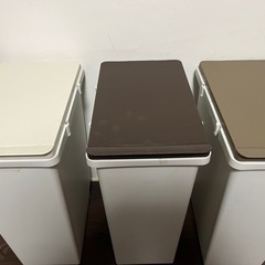 【取り引き中】ダストボックス ごみ箱 3セットの画像