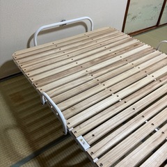 【引取限定】折りたたみベッドの画像