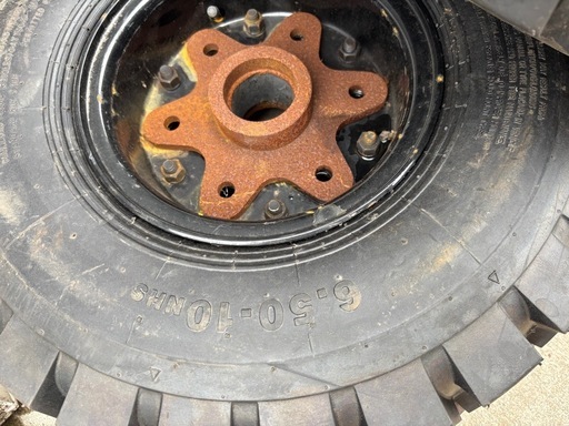 フォークリフト用　新品エアータイヤホイール付き6.50-10 10PR 5.00