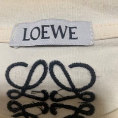 LOEWE ペンギンさん柄のレディース服の画像