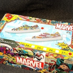 マーベル スニーカーの画像