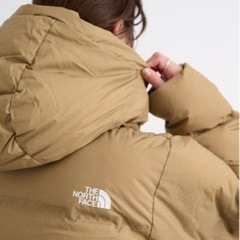 ノースフェイス美品ダウンメンズMサイズの画像