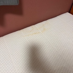 セミダブルマットレス（フレームはついてません）の画像