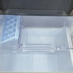 冷蔵庫【配達無料お届け設置出来ます💫都内近郊🚚】✨信頼の三菱製❄️静音.省エネ✨除菌クリーニング済の極美品✨他にも冷蔵庫.洗濯機.電子レンジ.オーブン電子レンジ.炊飯器.テーブル&椅子.机&チェアー.ベット&マットレス.ドレッサーなど多種多様な美品が有ります✨お気軽にお問い合わせ下さい💫の画像