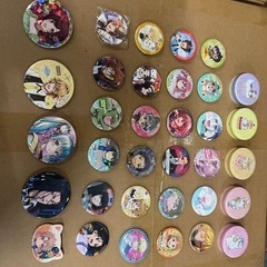 アニメ アニメグッズ キャラクターグッズ まとめ売り 大量 缶バッジの画像