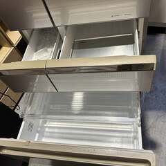 Panasonic パナソニック  エコナビ/nanoe 搭載冷蔵庫 (555L・フレンチドア）フロントガラス 6ドア シャンパンゴールド NR-F560PV-N Used/美品の画像