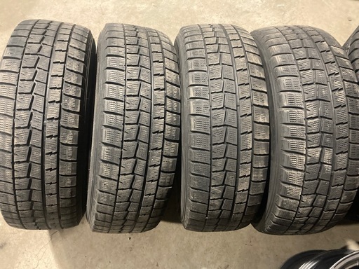 DUNLOP 215/65R16 4本 スタッドレスタイヤ中古 アルヴェルエルグランドなどに 格安