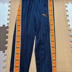 プーマのジャージ　上下セット　の画像