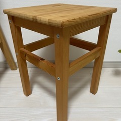 IKEA スツールの画像