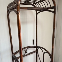 籐の洋服かけ　ハンガーの画像