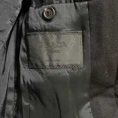 PRADA テーラードジャケット ブラック の画像