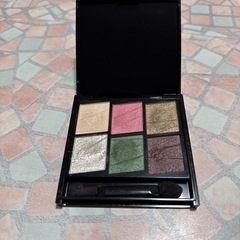 決まりました！KATE アイシャドウ　中古の画像