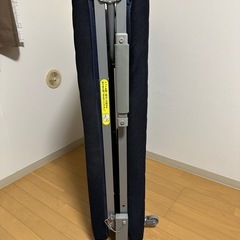 折りたたみベッドフレームの画像
