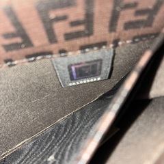 FENDI 長財布の画像