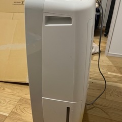 シャープ 衣類乾燥機 除湿機 12L / プラズマクラスター 7000 スタンダード 14畳 / 2020年モデル ホワイト CV-L120-W
の画像