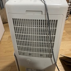 シャープ 衣類乾燥機 除湿機 12L / プラズマクラスター 7000 スタンダード 14畳 / 2020年モデル ホワイト CV-L120-W
の画像