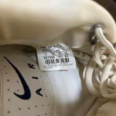 野球スパイクの画像