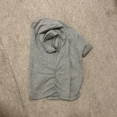 シャーリンググレーTシャツの画像