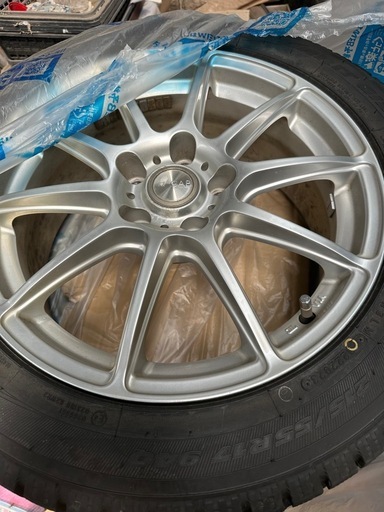 アルミ付きスタッドレス4本セット TOYO TIRES GARIT　215/55R17 17インチ38