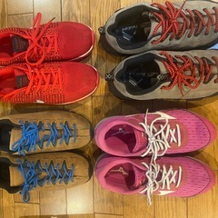 スニーカー 1足1000円の画像