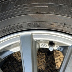 アルミタイヤ15インチの画像