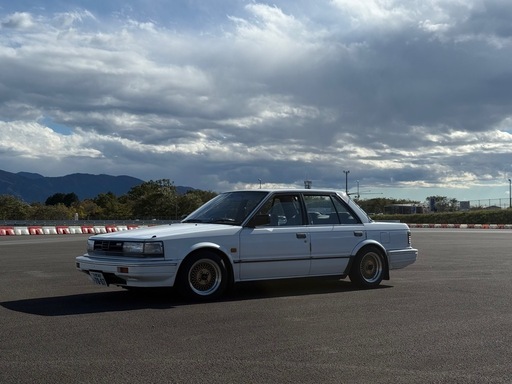 日産ブルーバード SSS U11