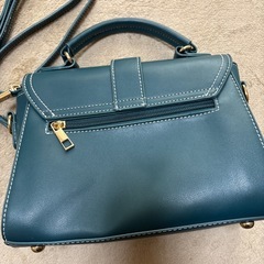 ショルダーバッグの画像