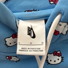 【美品】ハローキティ　× ナイキ  NIKE パーカー　コラボ　Lサイズ　フーディーの画像