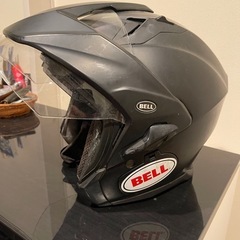 BEELヘルメット