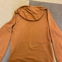 ニューバランスパーカーの画像